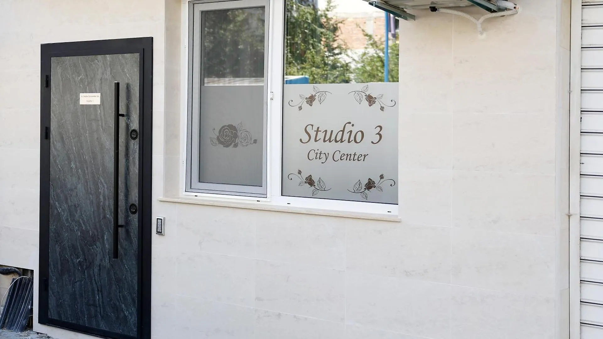 Deluxe 3 Studio City Center Burgas 0*,