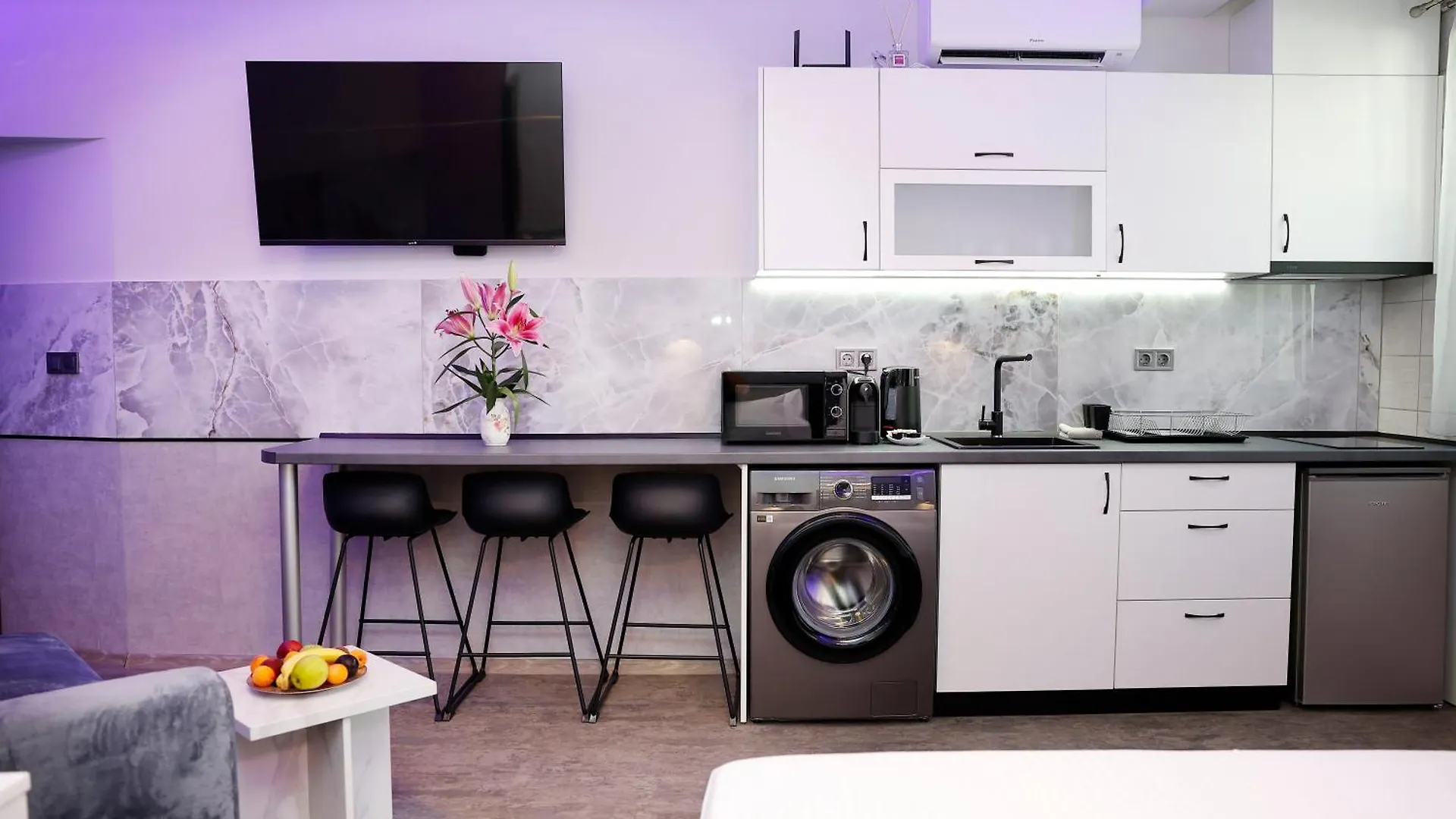 Deluxe 3 Studio City Center Burgas Apartment